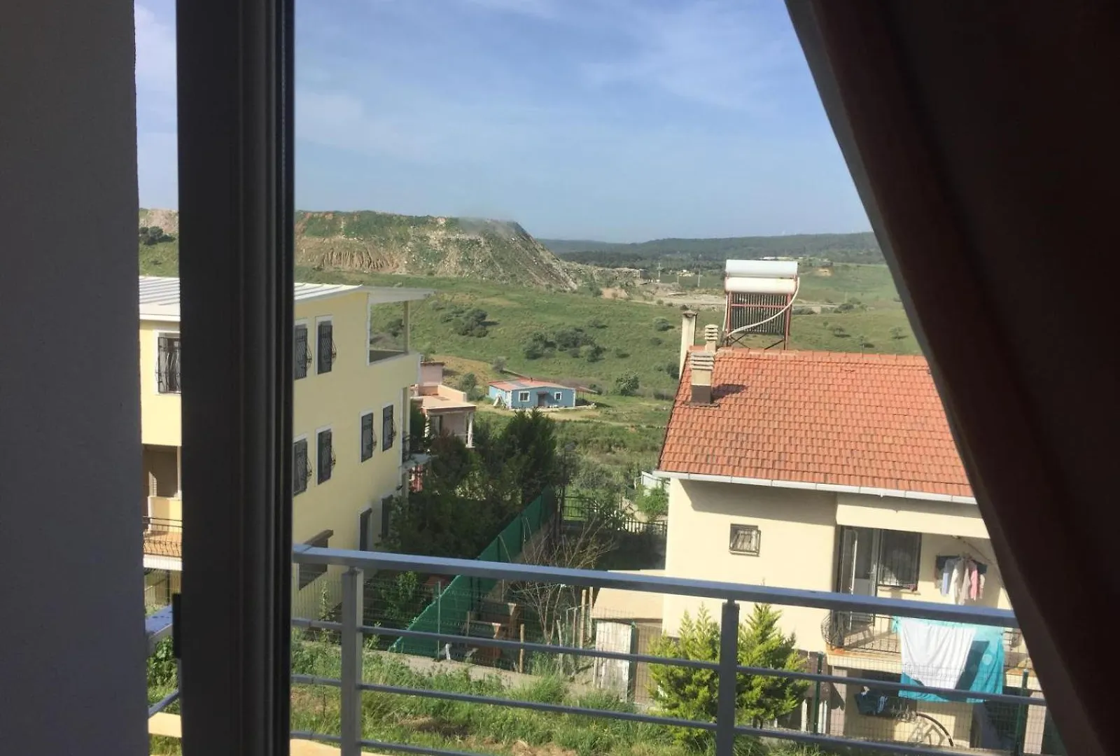 Gasthuis Guezelbahce Yemek Atoelyesi Hotel İzmir